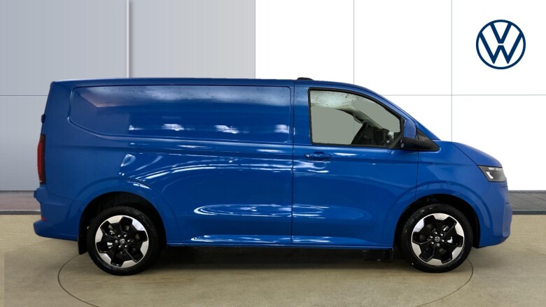 Volkswagen Transporter T32 Swb Electric 160kW 65kWh Commerce Pro Van Auto